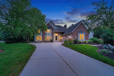 W162N7406  Tamarack Trl, Menomonee Falls, WI 53051 - Photo 1