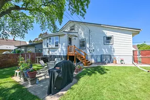1513 Cherry St, South Milwaukee, WI 53172 - Photo 4
