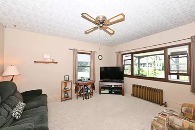 1513  Cherry St, South Milwaukee, WI 53172 - Photo 10