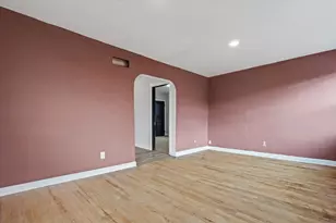1322 W Concordia Ave, Milwaukee, WI 53206 - Photo 18