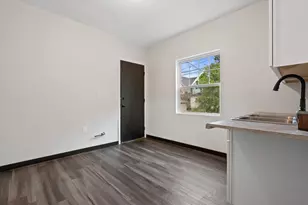 1322 W Concordia Ave, Milwaukee, WI 53206 - Photo 14