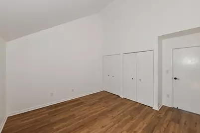 1631 W Edgerton Ave #L, Milwaukee, WI 53221 - Photo 14