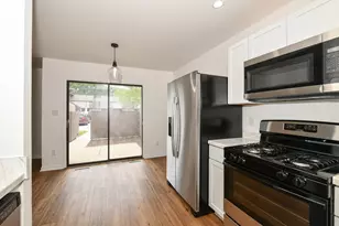 1631 W Edgerton Ave, Milwaukee, WI 53221 - Photo 6