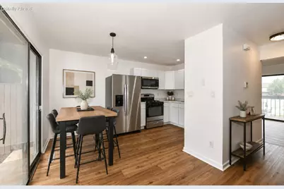 1631 W Edgerton Ave #L, Milwaukee, WI 53221 - Photo 2