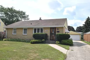 1923 Arlington Ave, Racine, WI 53403 - Photo 1