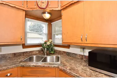 1923  Arlington Ave, Racine, WI 53403 - Photo 12