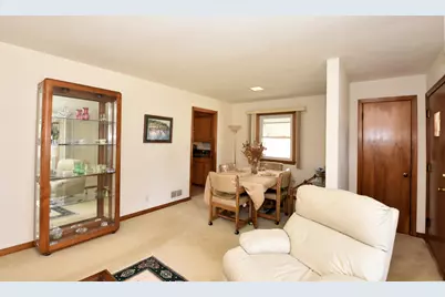 1923  Arlington Ave, Racine, WI 53403 - Photo 6