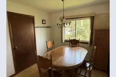 407  Glenview Ct, Fort Atkinson, WI 53538 - Photo 4