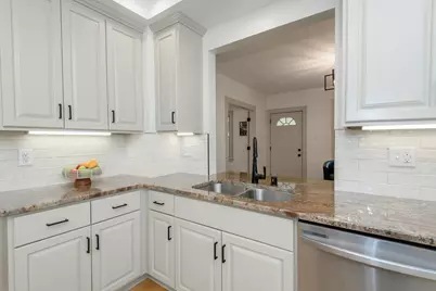3727 E Underwood Ave, Cudahy, WI 53110 - Photo 12