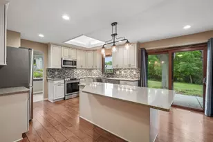 3665 Shadybrook Pl, Brookfield, WI 53005 - Photo 20