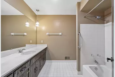 3665  Shadybrook Pl, Brookfield, WI 53005 - Photo 34
