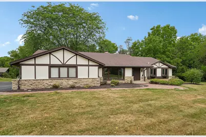 3665  Shadybrook Pl, Brookfield, WI 53005 - Photo 4