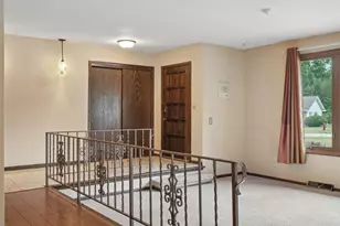 3665 Shadybrook Pl, Brookfield, WI 53005 - Photo 8