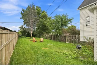 1230 E Pryor Ave, Milwaukee, WI 53207 - Photo 20