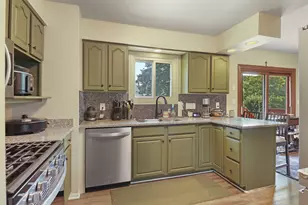 2117 Newberry Ln, Racine, WI 53402 - Photo 8