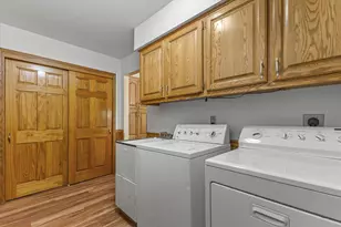 7115 Joy Marie Ln, Racine, WI 53185 - Photo 12