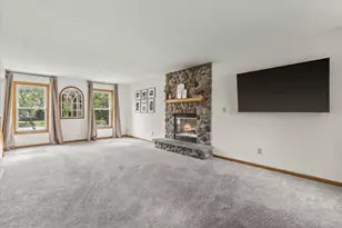 7115 Joy Marie Ln, Racine, WI 53185 - Photo 10