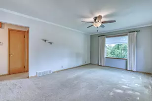 W160N8714 Patton Dr, Menomonee Falls, WI 53051 - Photo 10