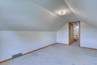 W160N8714  Patton Dr, Menomonee Falls, WI 53051 - Photo 36