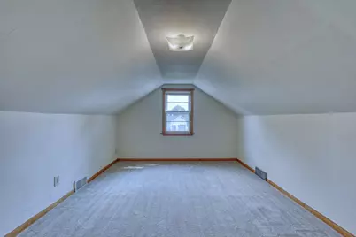 W160N8714  Patton Dr, Menomonee Falls, WI 53051 - Photo 34