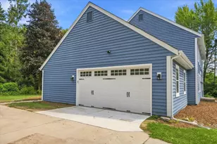 546 Beechwood Dr, Cedarburg, WI 53012 - Photo 48