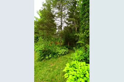 546  Beechwood Dr, Cedarburg, WI 53012 - Photo 18