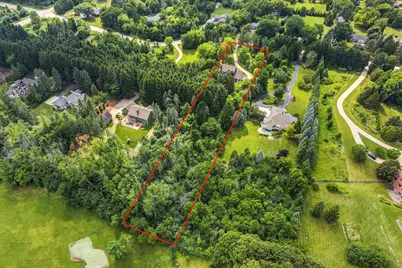 546  Beechwood Dr, Cedarburg, WI 53012 - Photo 48