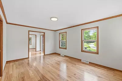 546  Beechwood Dr, Cedarburg, WI 53012 - Photo 12