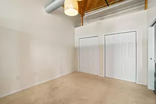 234 E Reservoir Ave, Milwaukee, WI 53212 - Photo 16