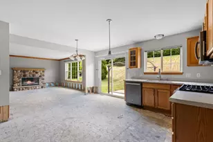 1678 Hunter Rd, Waukesha, WI 53189 - Photo 6