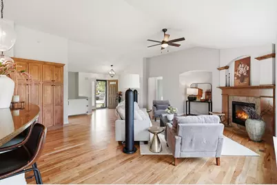 1724  Moccasin Trl, Waukesha, WI 53189 - Photo 18