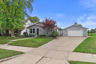 5253 S 8th St, Milwaukee, WI 53221 - Photo 2