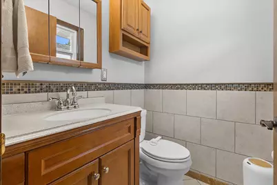 5253 S 8th St, Milwaukee, WI 53221 - Photo 12