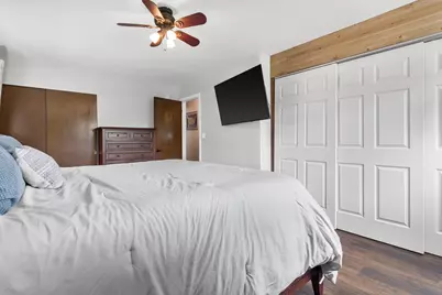 5253 S 8th St, Milwaukee, WI 53221 - Photo 16