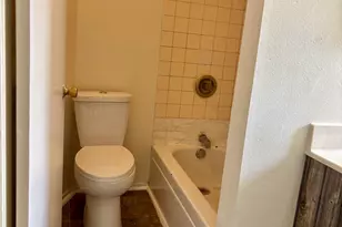 1234 Highland Ave, Racine, WI 53403 - Photo 12