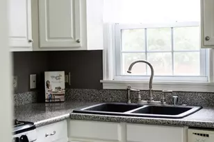 1952 N 119th St, Wauwatosa, WI 53226 - Photo 16