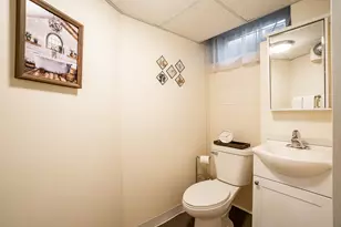 1952 N 119th St, Wauwatosa, WI 53226 - Photo 32