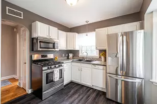 1952 N 119th St, Wauwatosa, WI 53226 - Photo 14