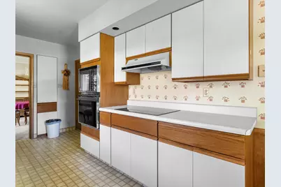 1127  Lincoln Blvd, Manitowoc, WI 54220 - Photo 30