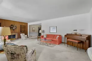 1127 Lincoln Blvd, Manitowoc, WI 54220 - Photo 2