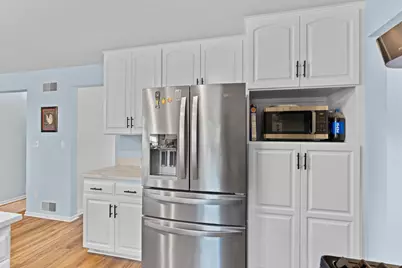 N103W16612  Country Ct, Germantown, WI 53022 - Photo 16