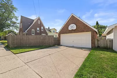 2305  71st St, Kenosha, WI 53143 - Photo 38