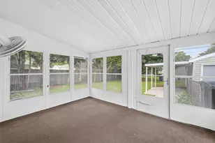 3627 Regency Dr, Racine, WI 53402 - Photo 10