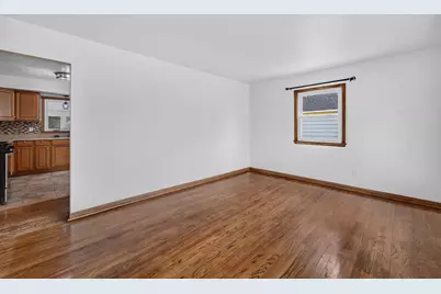 3627  Regency Dr, Racine, WI 53402 - Photo 12