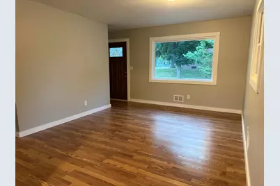 8035 W Warnimont Ave, Milwaukee, WI 53220 - Photo 12