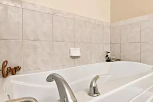 3862 S Lake Dr, Saint Francis, WI 53235 - Photo 32