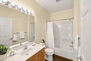 3862 S Lake Dr, Saint Francis, WI 53235 - Photo 24