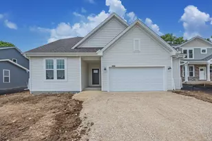 1141 Mt Vernon Dr, Hartford, WI 53027 - Photo 1