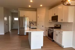 9569 S Sophia Ct, Franklin, WI 53132 - Photo 26