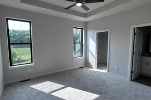 9569 S Sophia Ct, Franklin, WI 53132 - Photo 12